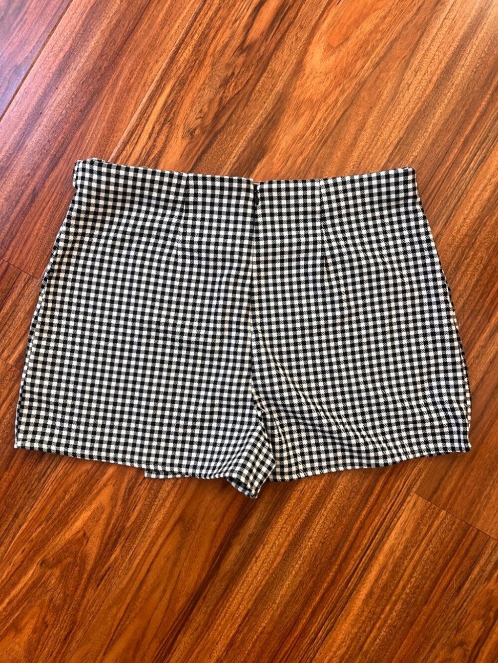 SO Goods for Life Black White Check Pattern Mini Skort S - Picture 3 of 3